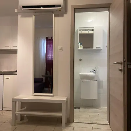 Apartment Simoneta Malinska